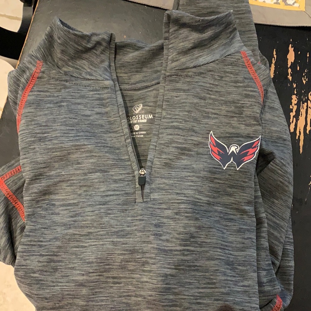 Washington caps 1/4 zip